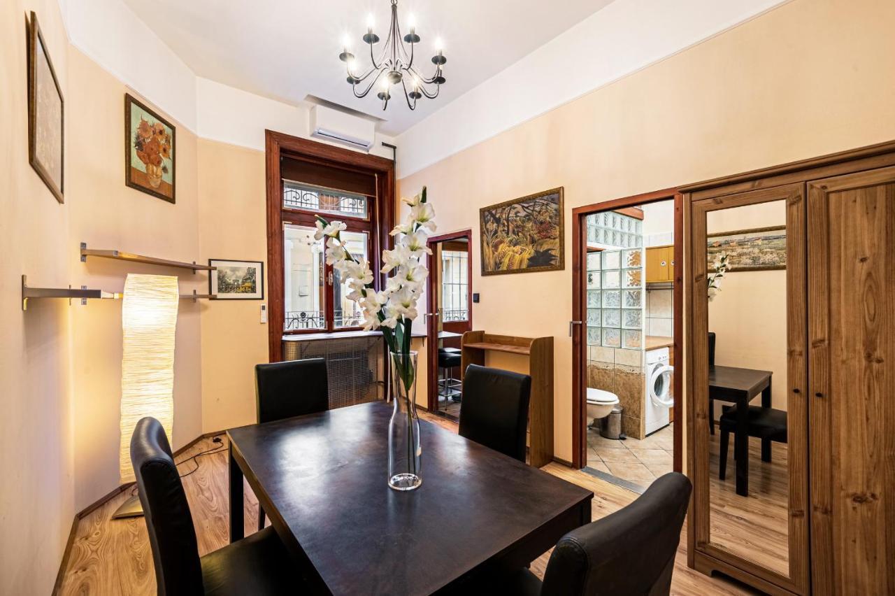Oktogon Beautiful Relaxing Apartment Budapest Esterno foto