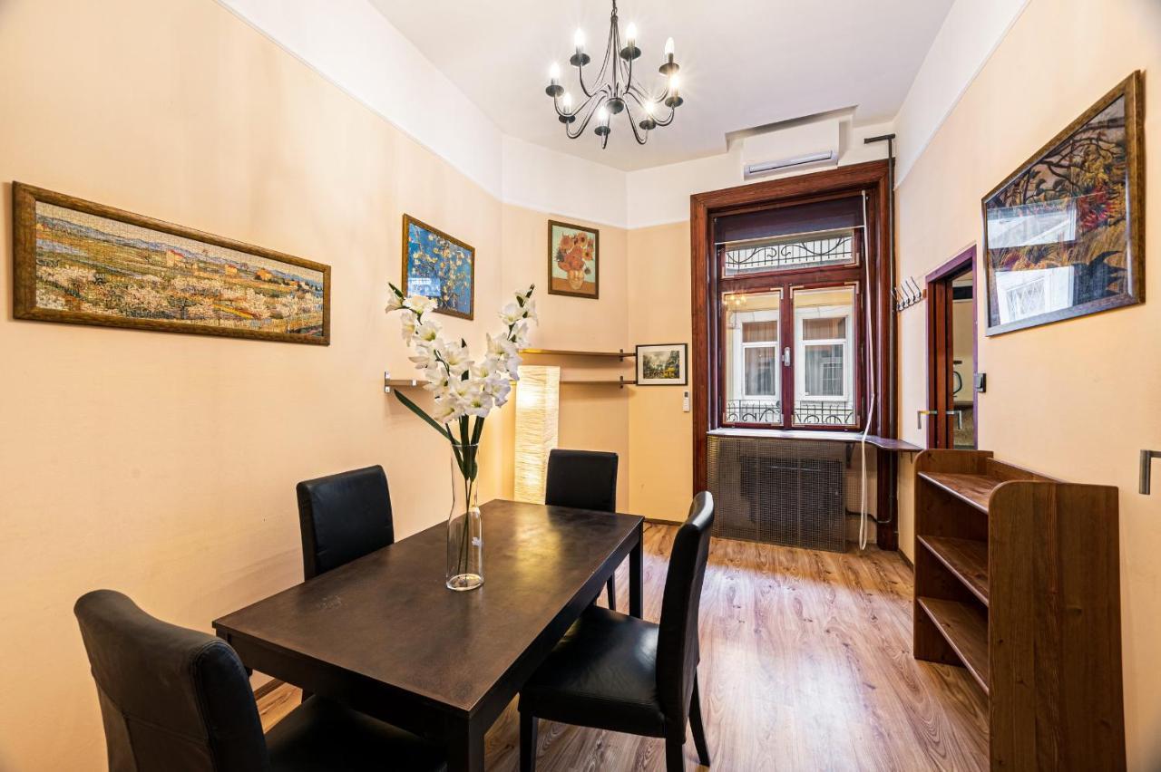 Oktogon Beautiful Relaxing Apartment Budapest Esterno foto