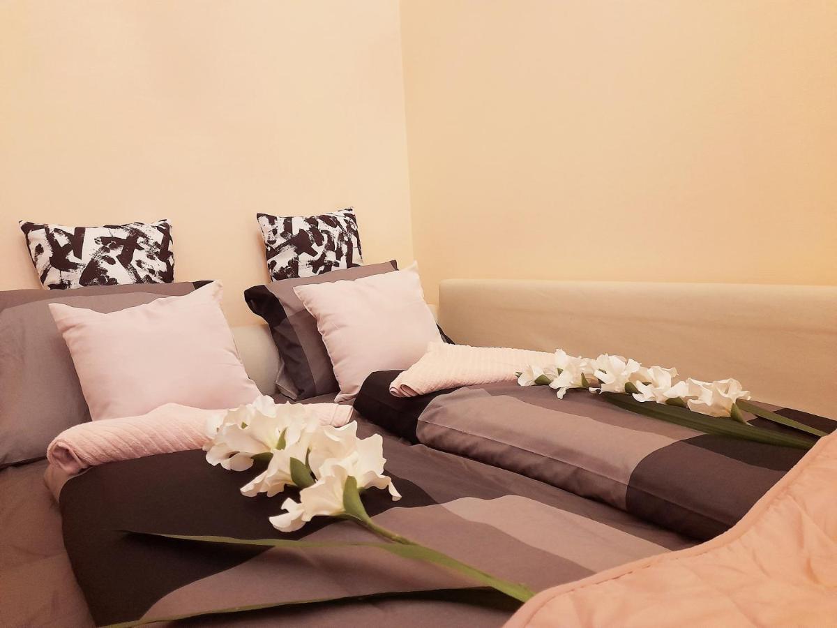 Oktogon Beautiful Relaxing Apartment Budapest Esterno foto